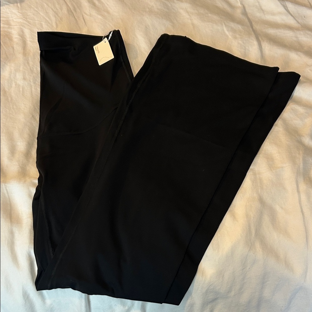 Momada Black Leggings